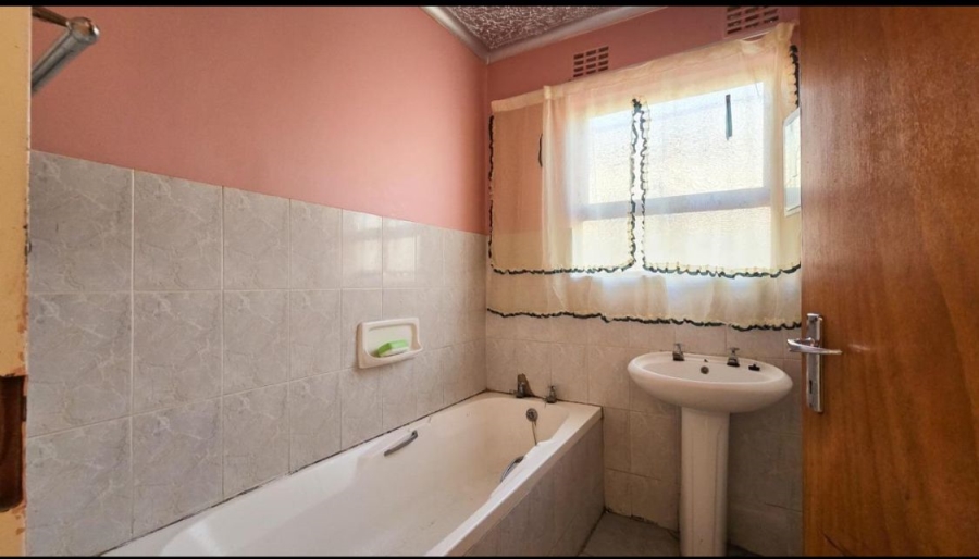 3 Bedroom Property for Sale in Amalinda Eastern Cape